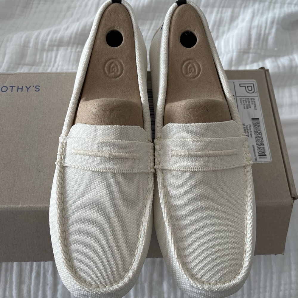 🌟 RESERVED! 🌟 BNIB crema drivers, size 9